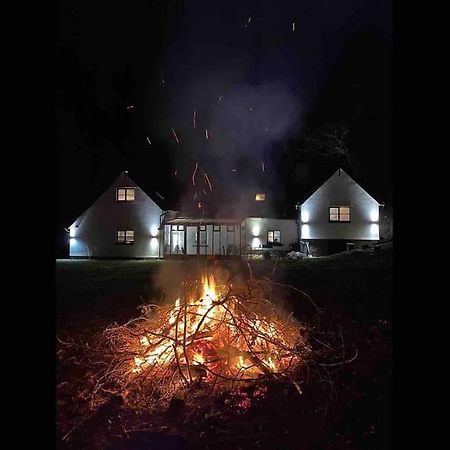 Bear Cottage, Tyn Y Cwm Eglwys-Fach Zewnętrze zdjęcie